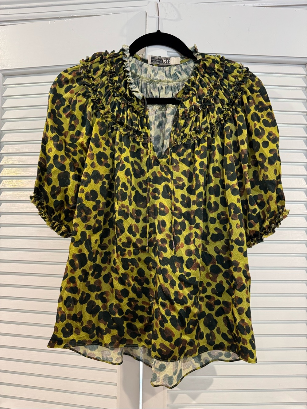 GO BY GO SILK Green Leopard Ruffle-Yoke Blouse